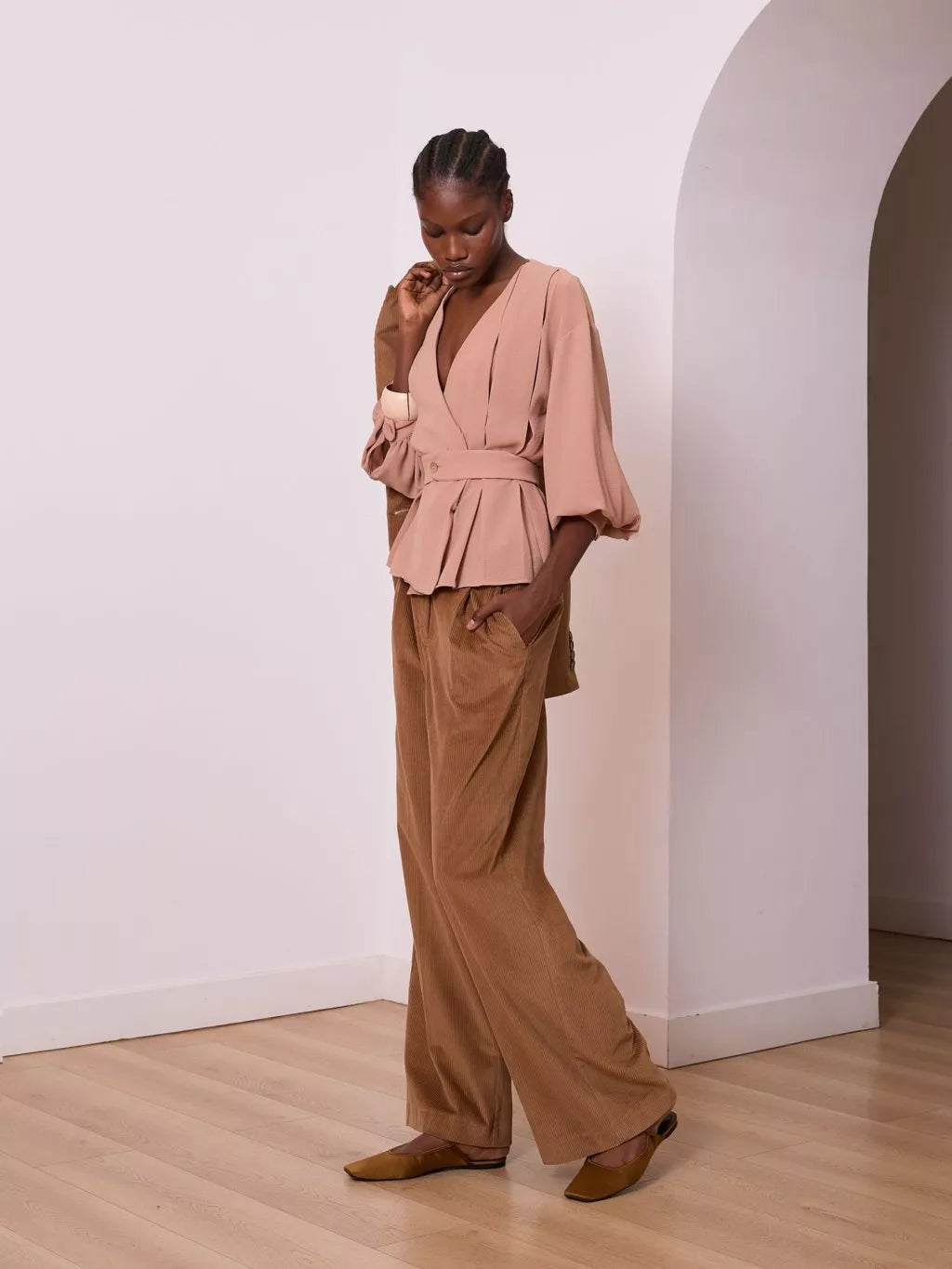 Pantalon en velours côtelé camel