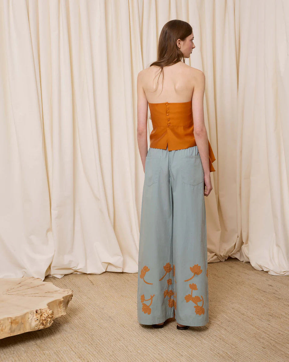 Pantalón algodón azul con flores ocre | Is Coming en MHOSS