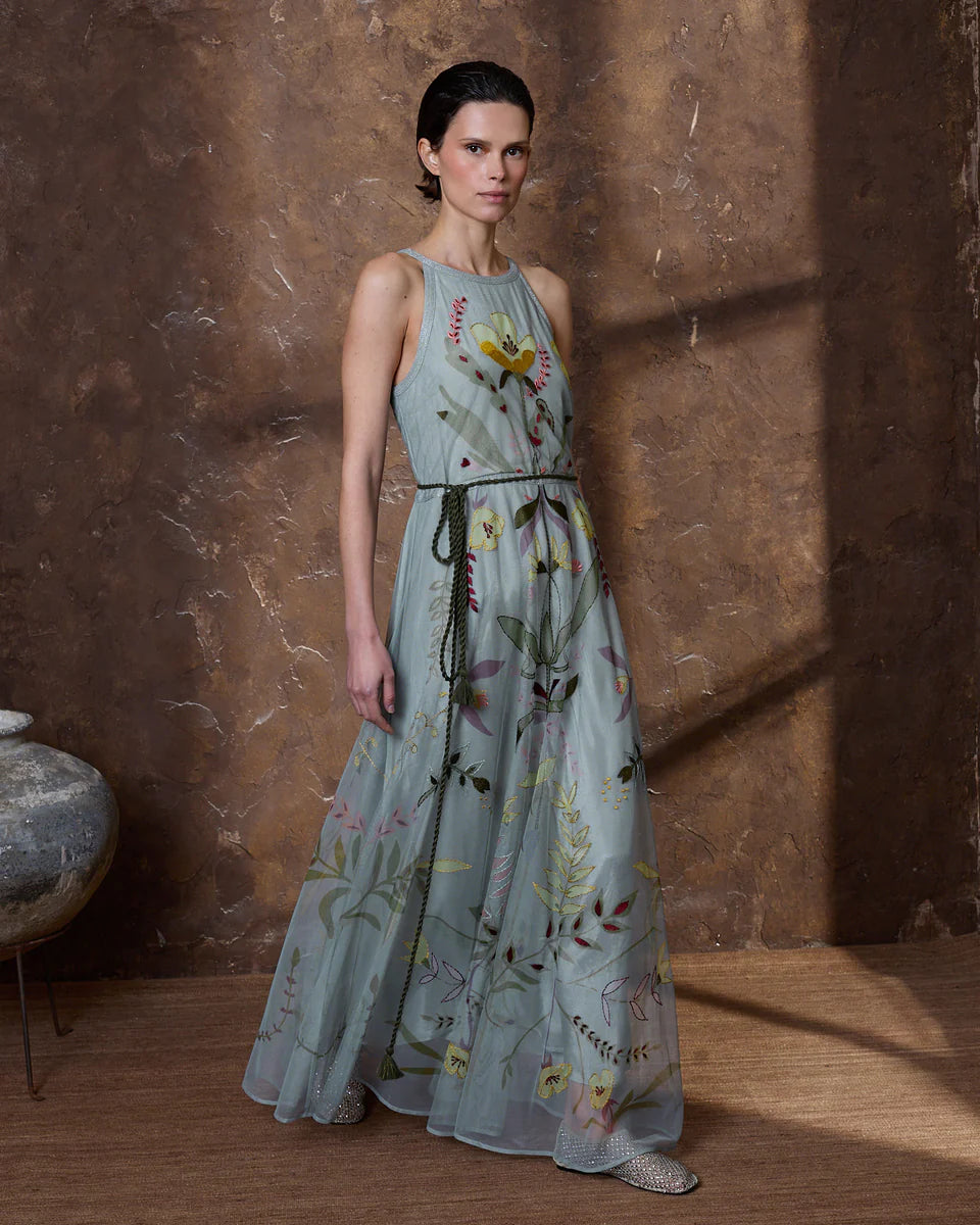 Vestido largo tul bordado gris azulado