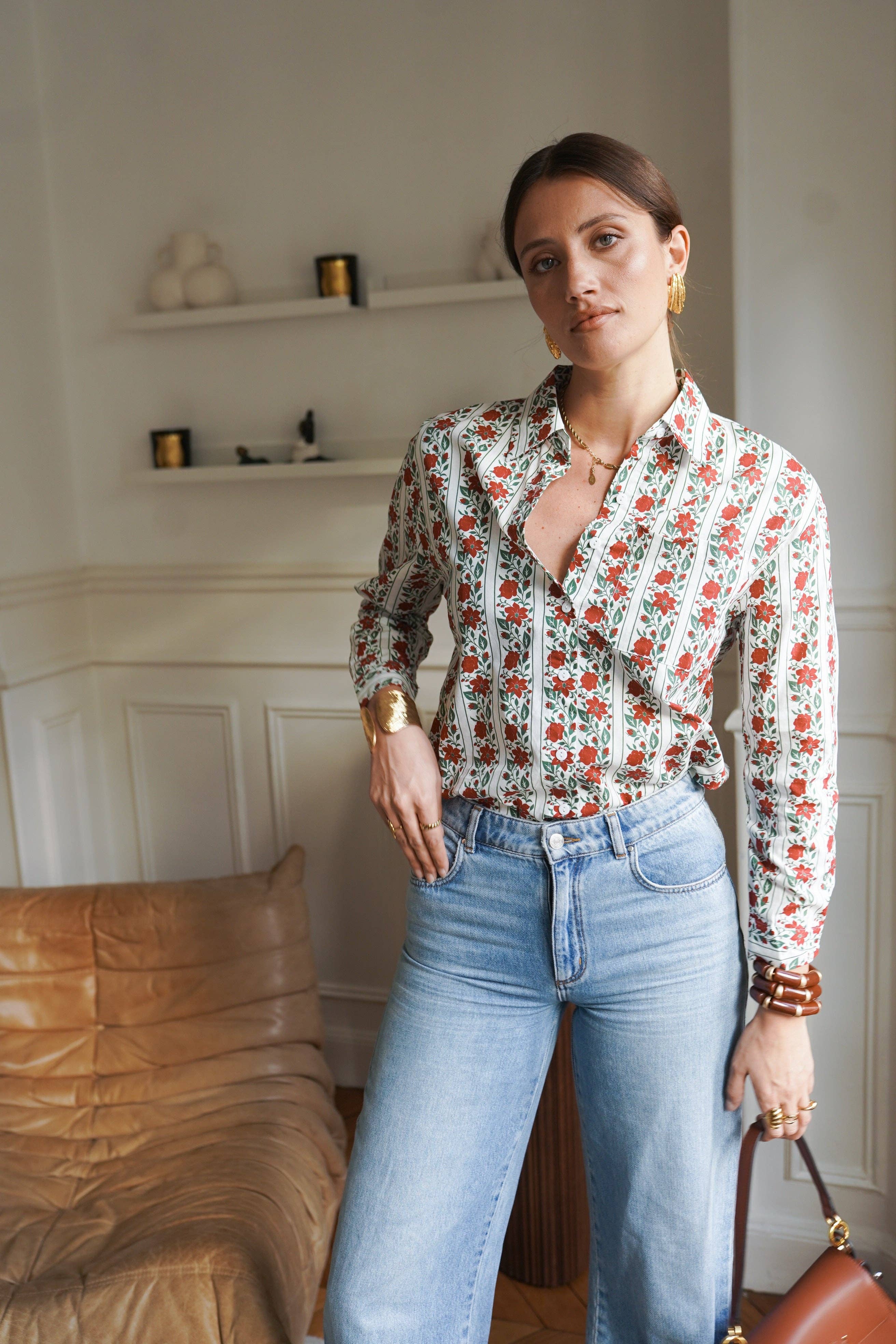Camisa de flores con cuello camisero clásico
