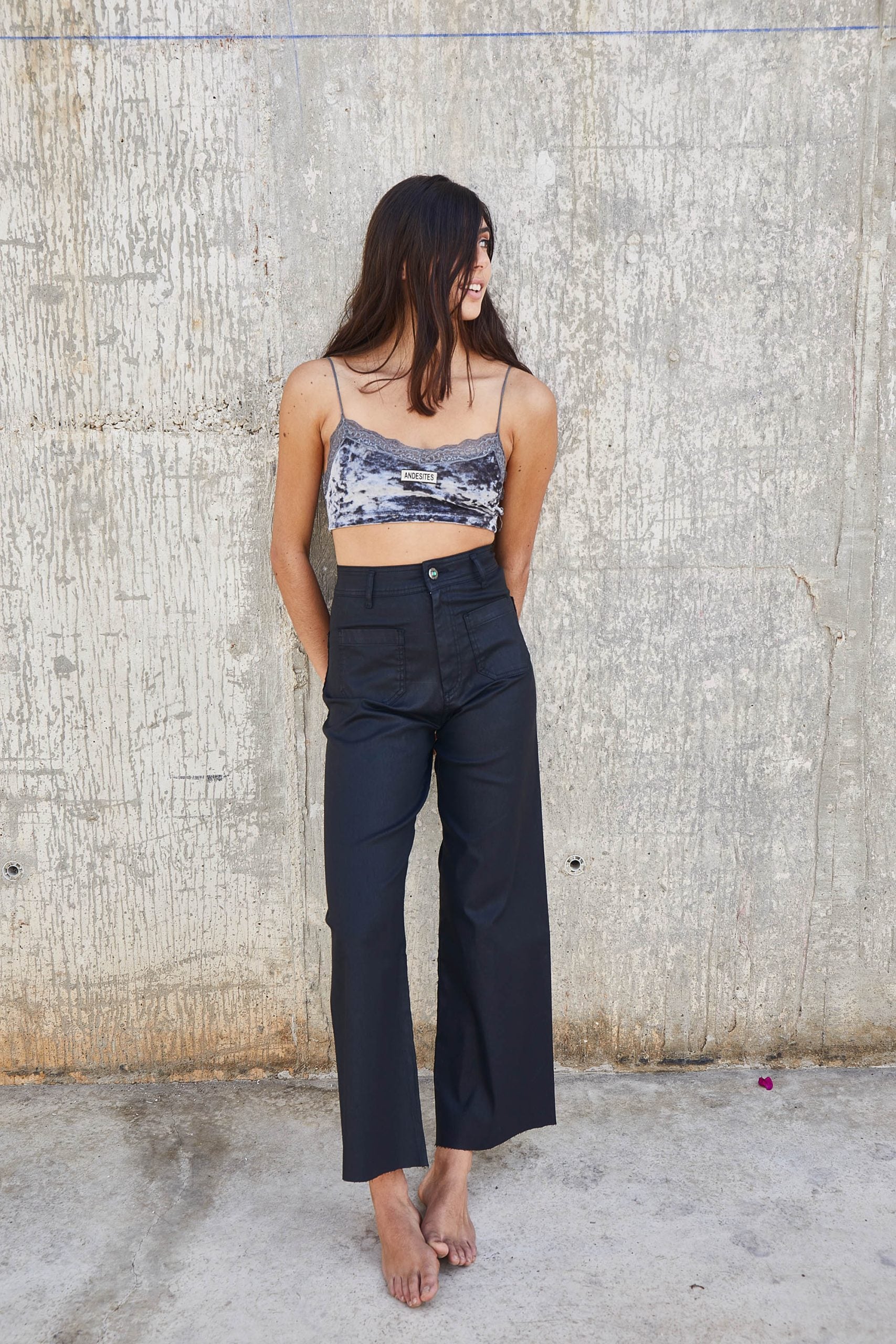 Pantalón culotte encerado negro