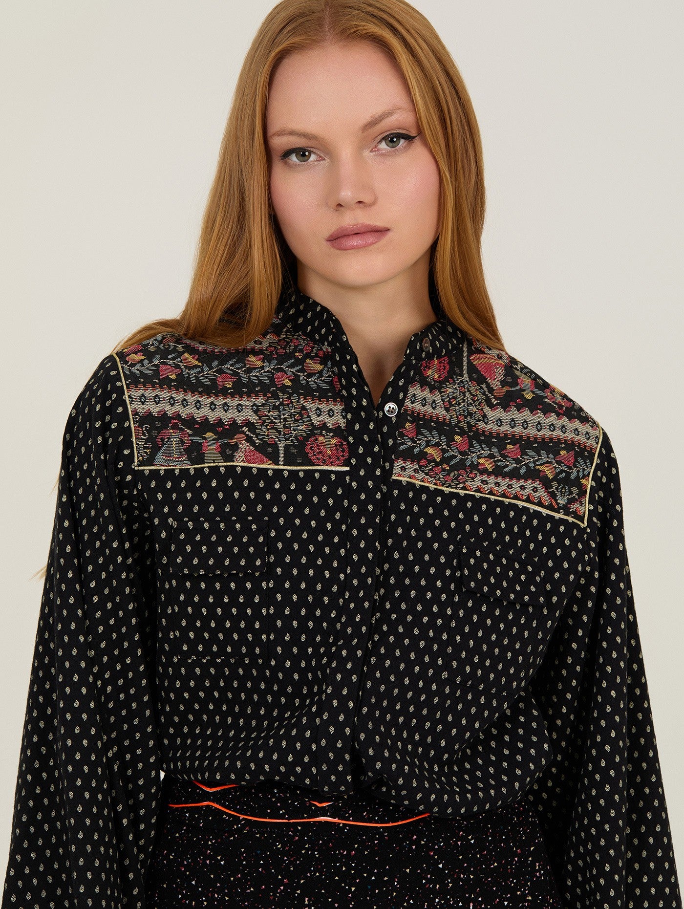Blusa con jacquard