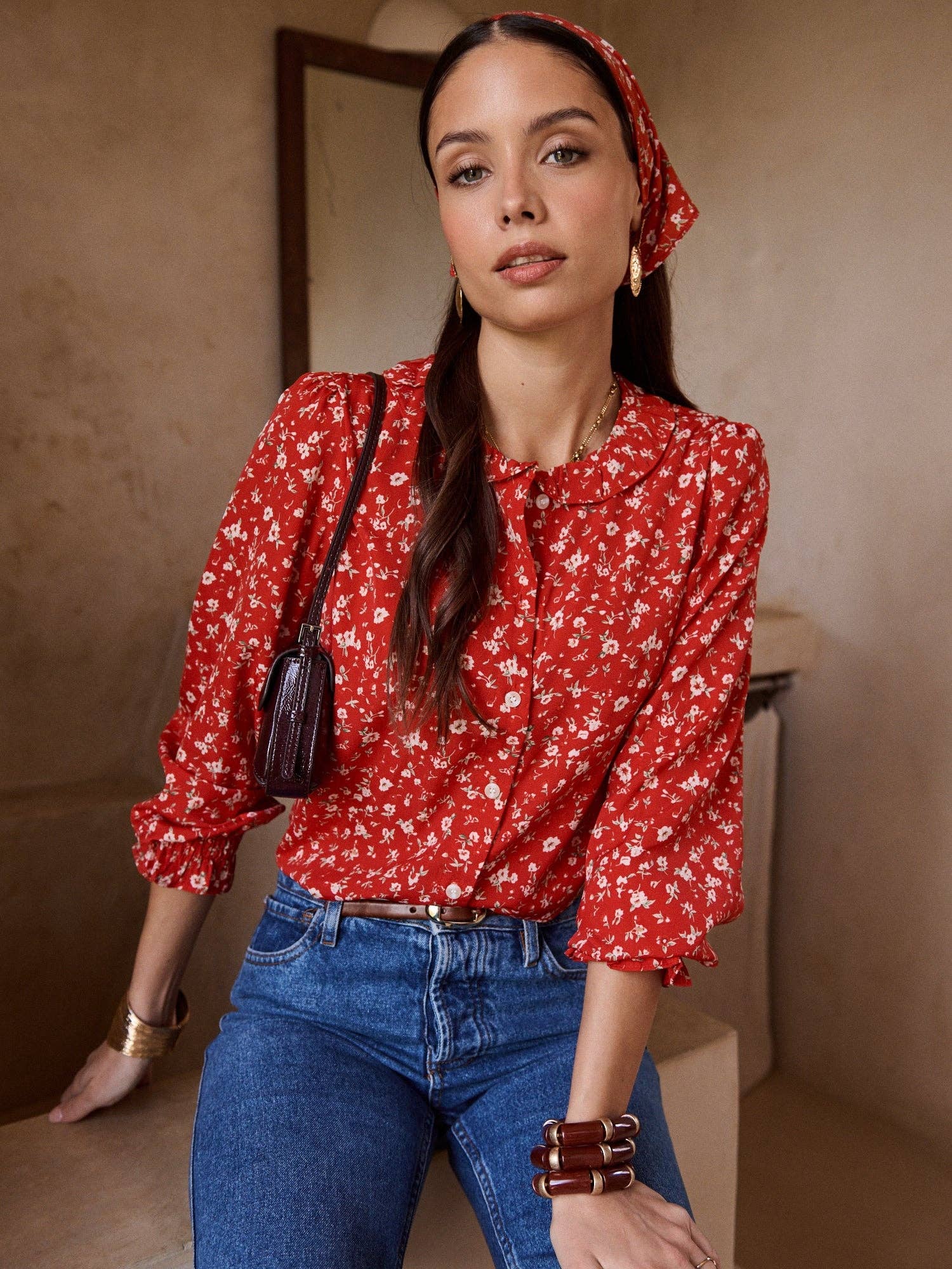 Camisa roja con estampado floral crudo · MHOSS Oviedo