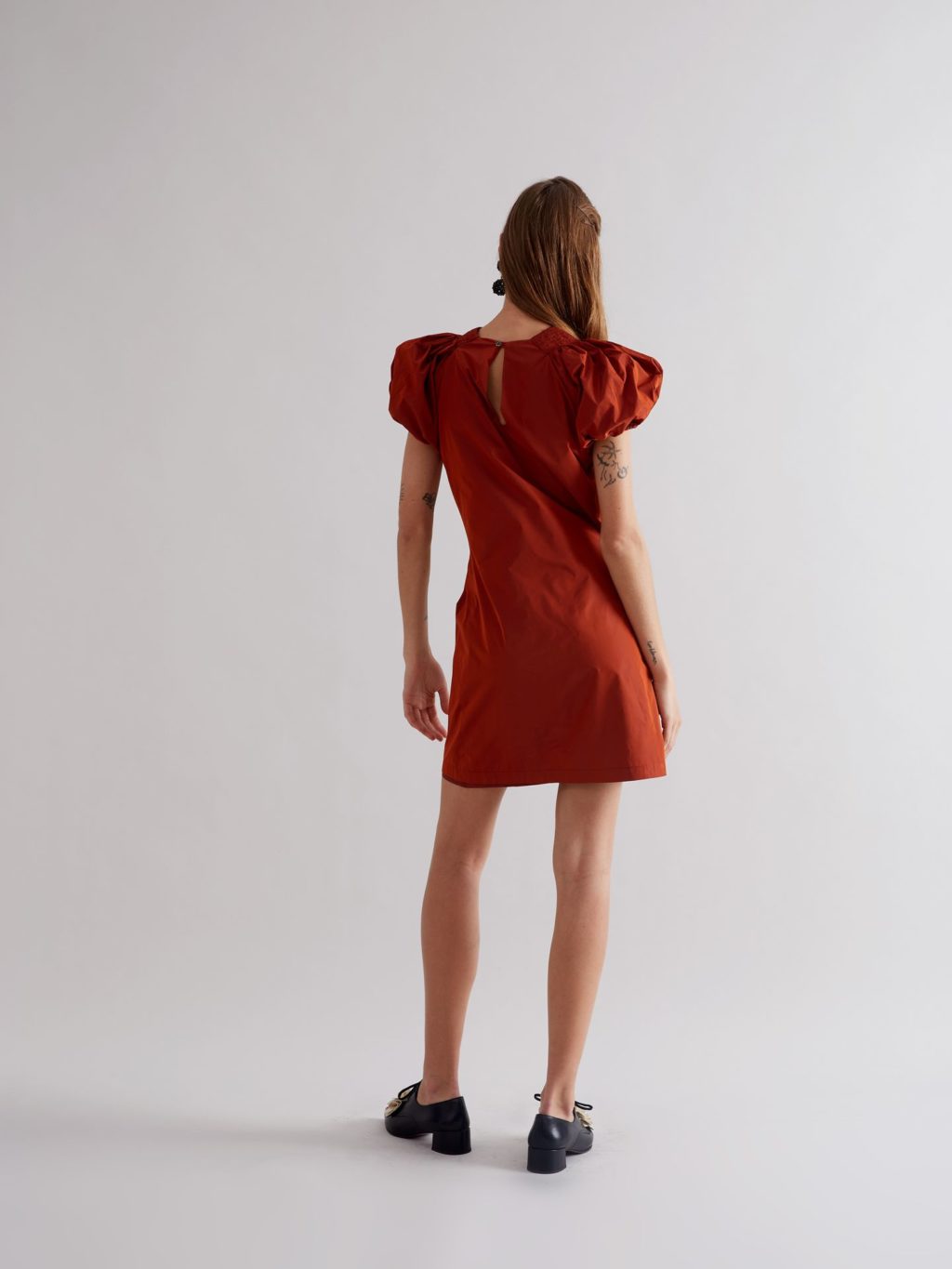 Vestido corto manga abullonada teja