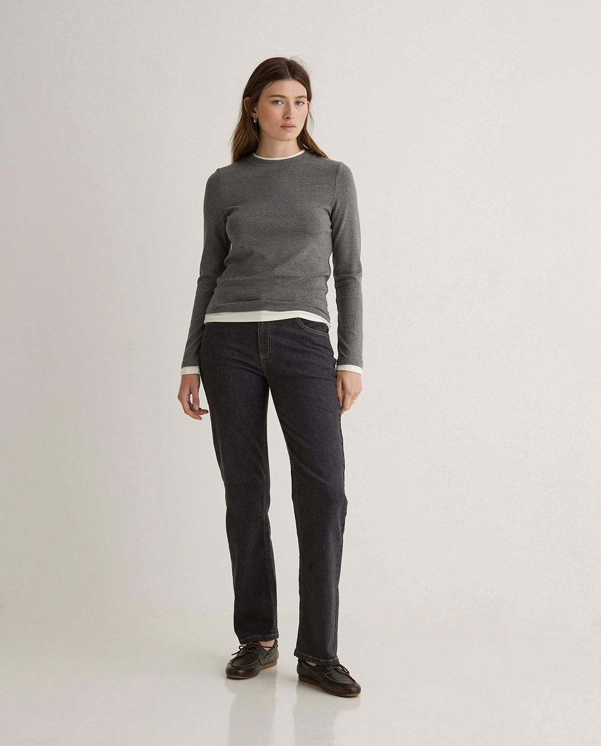 Jeans algodón orgánico gris oscuro