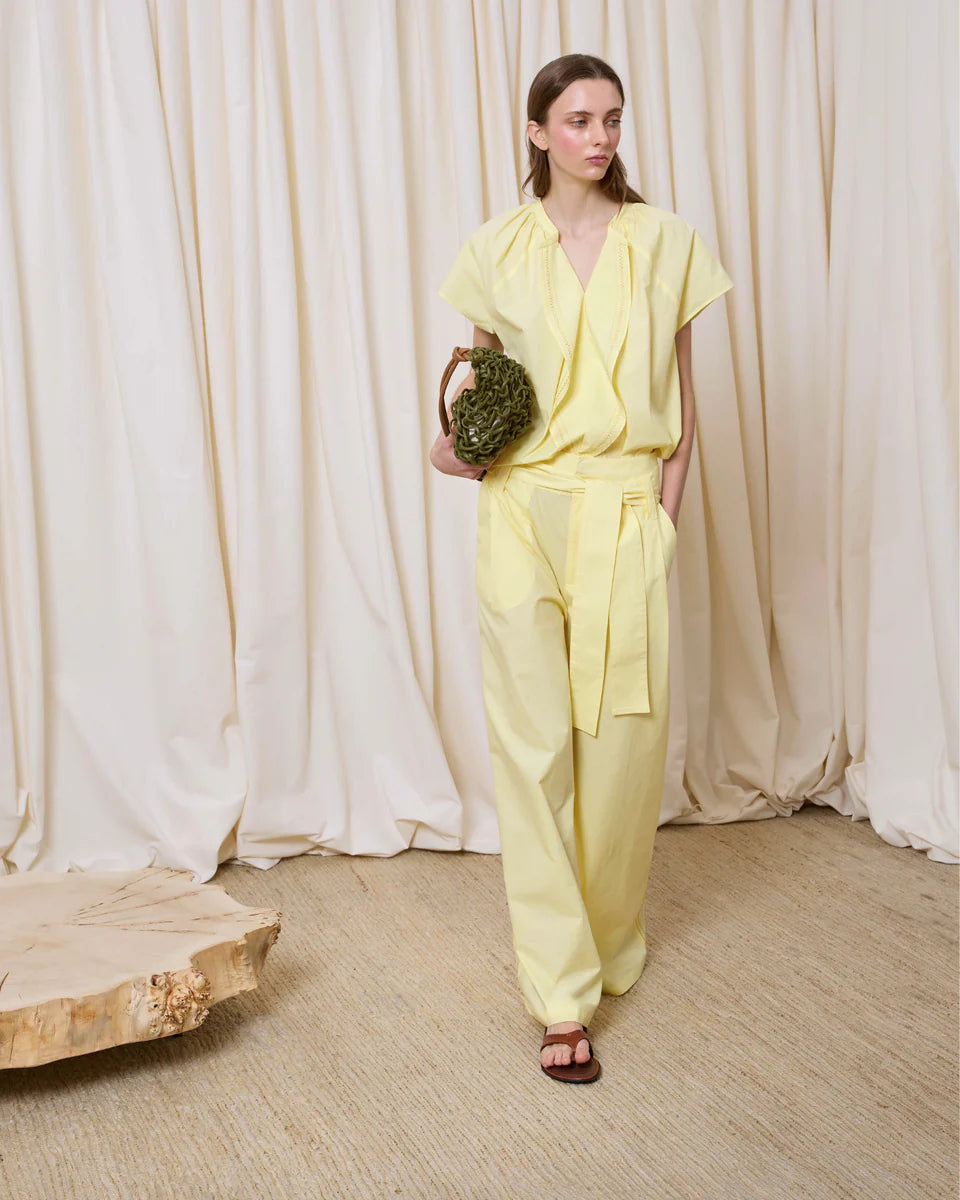 Blusa amarilla de popelín