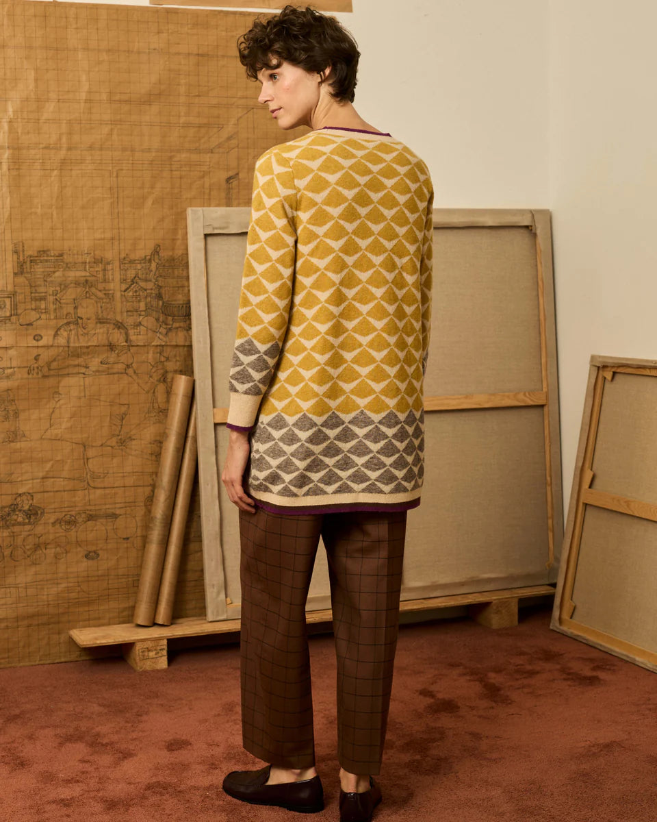 Chaqueta greca de intarsia mostaza