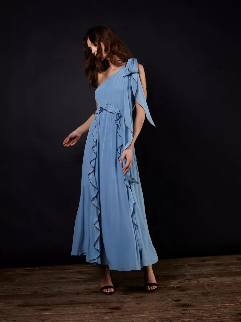 vestido-asimétrico-azul-is coming-oviedo-españa-mhoss