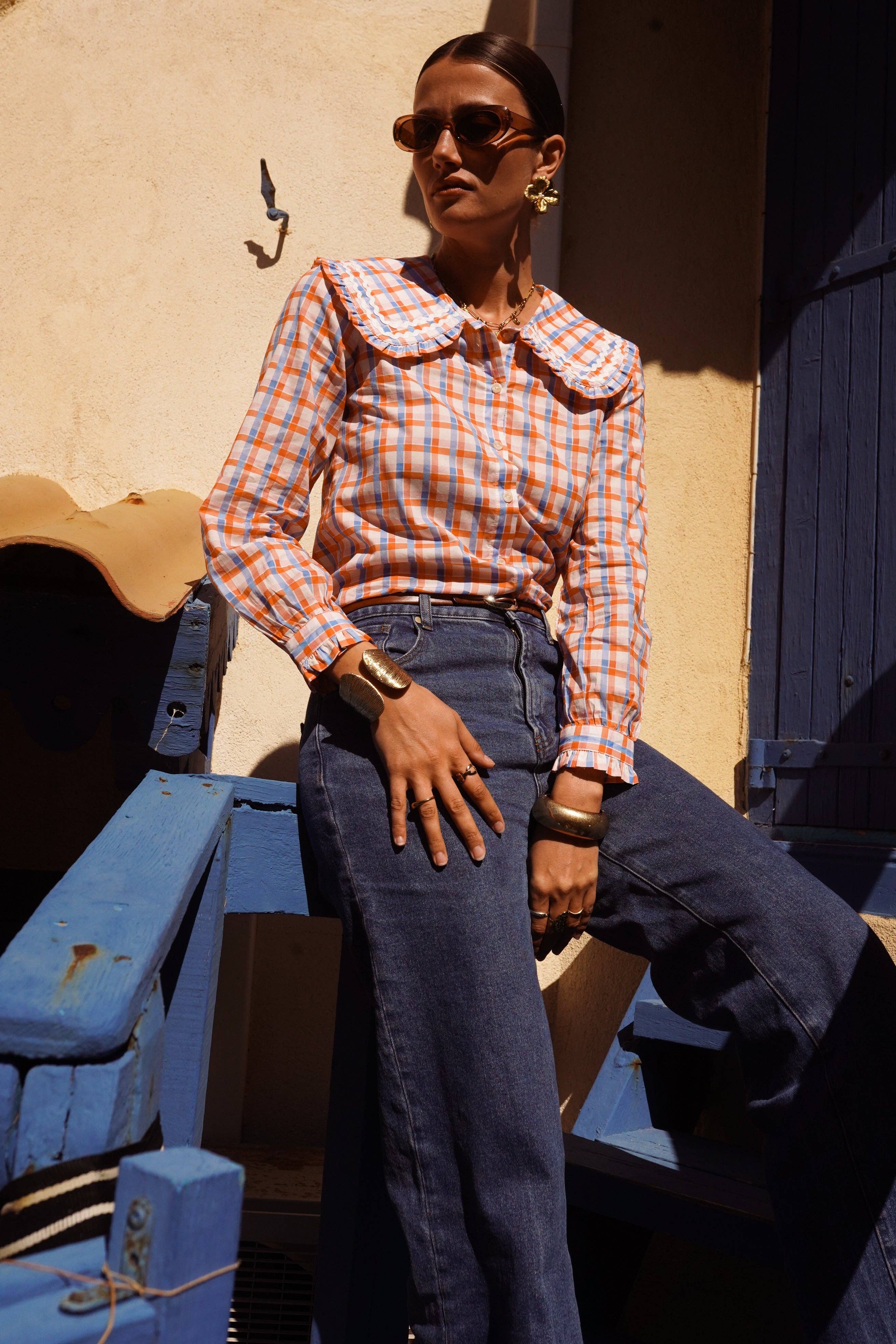 Camisa de cuadros pastel con cuello Claudine Calanca de IN APRIL 1986 · MHOSS Oviedo