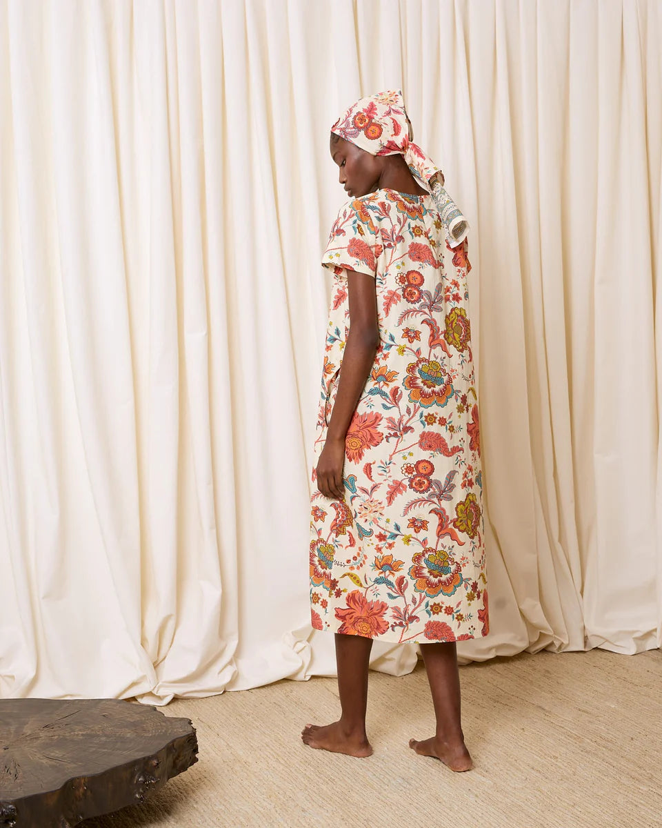 Vestido de flores con lentejuelas