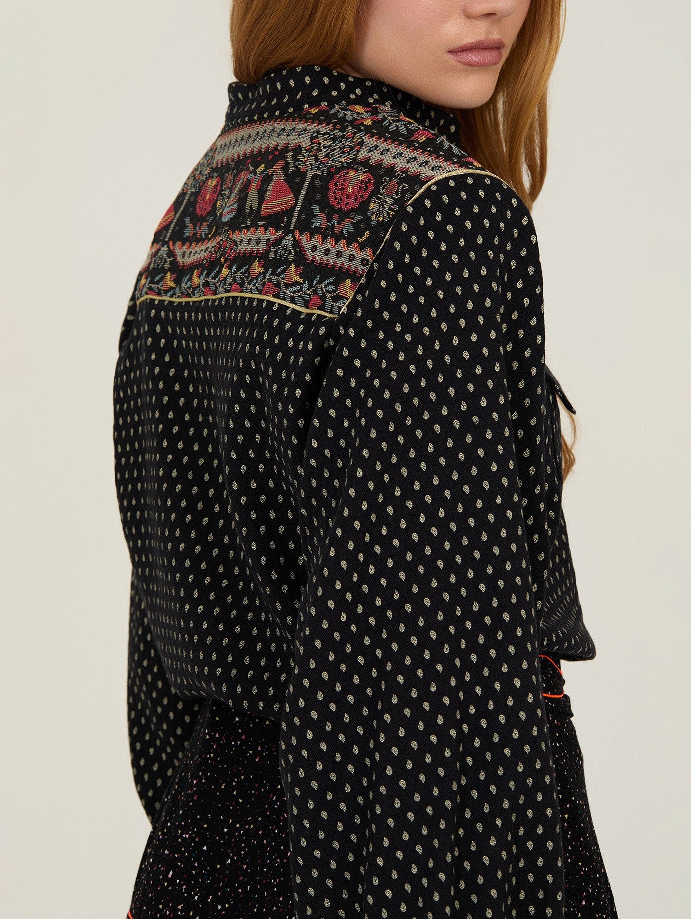 Blusa con jacquard