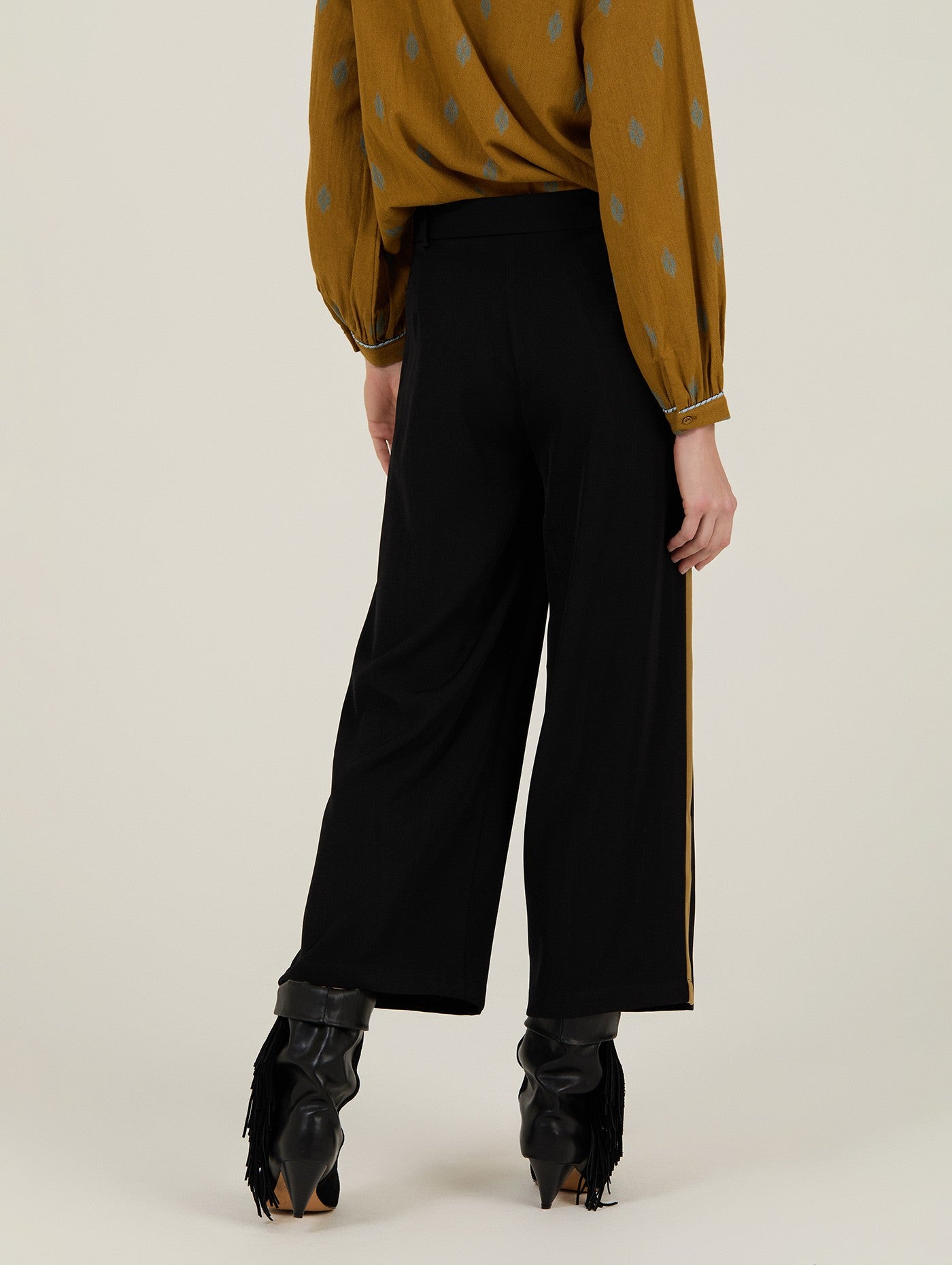 Pantalón cropped bicolor