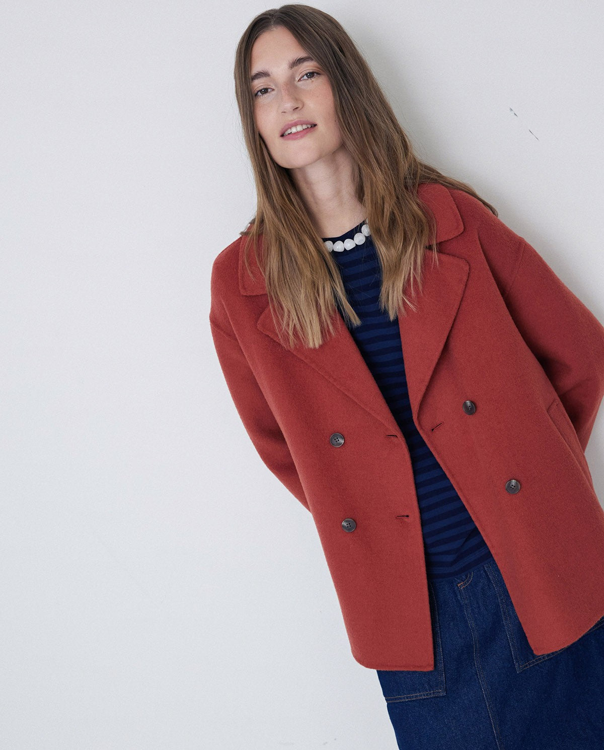 Manteau court en terre cuite fait main