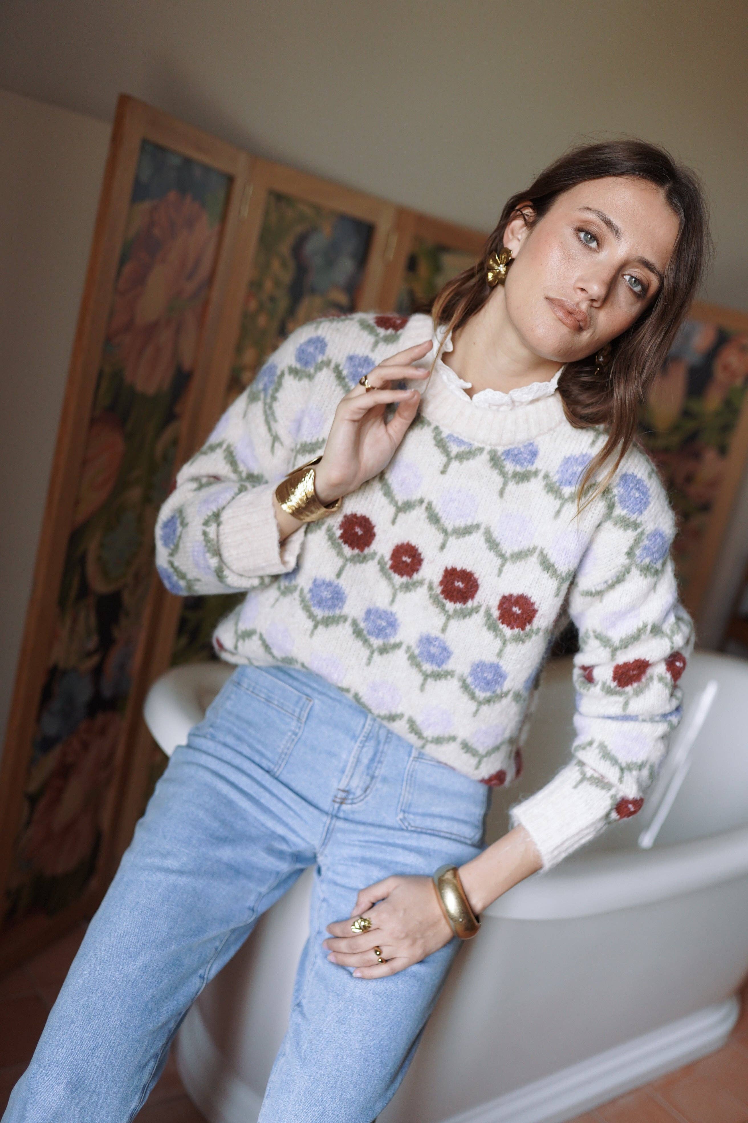 Jerséy de jacquard floral sobre écru · MHOSS Oviedo