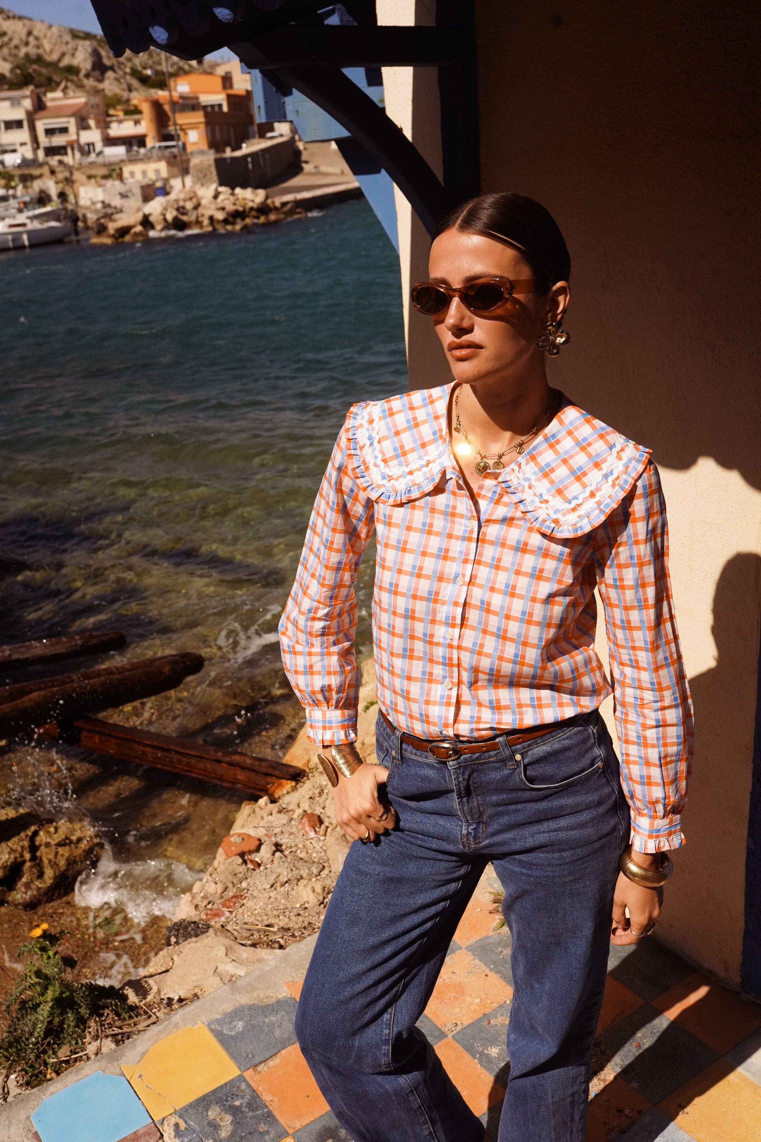 Camisa de cuadros pastel naranja Calanca, gran cuello Claudine festoneado · MHOSS